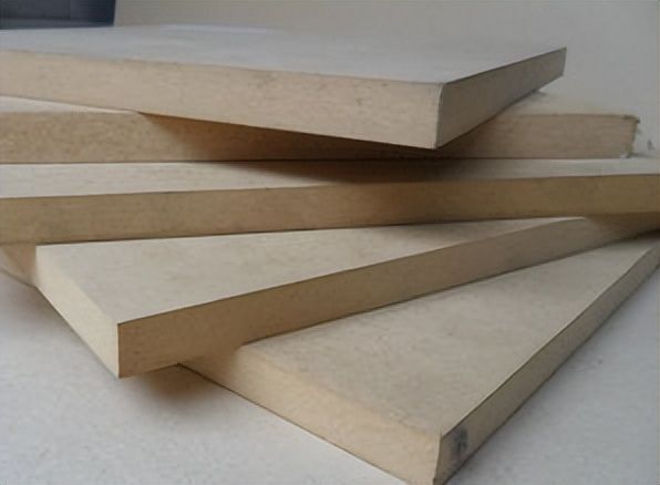 密度板定制衣柜全面解析 優缺點、選購避坑指南